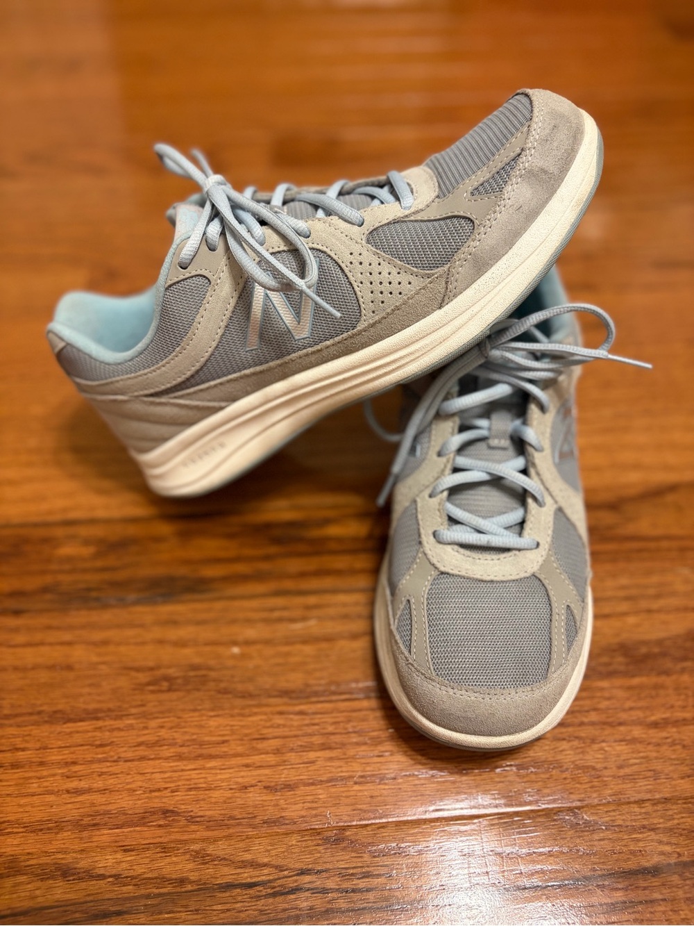 New Balance | Women’s Walking Shoes size 10